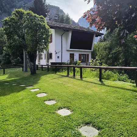 Daire Refuge D'entreves - Con Balcone, Giardinetto E Vista Monte Bianco - Horizon Vacanze