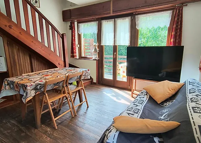 Apartment Refuge D'entreves - Con Balcone, Giardinetto E Vista Monte Bianco - Horizon Vacanze